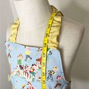Child’s reversible apron
